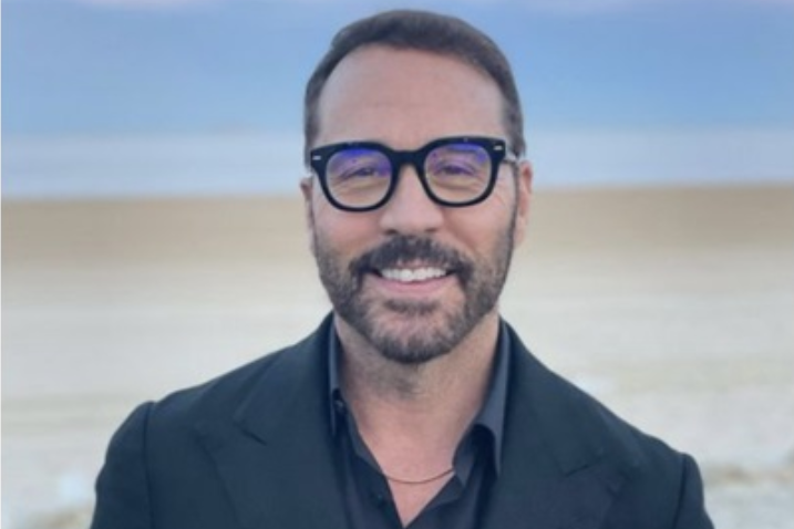 Jeremy Piven in 2023: What’s Next for the Actor? post thumbnail image