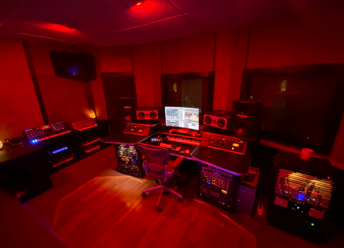 Combining Expertise: Picking and Designing Your Tunes Recording studio Workplace post thumbnail image